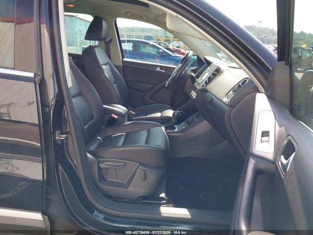 2014 Volkswagen Tiguan Sel მანქანა იყიდება აუქციონზე, vin: WVGBV3AX3EW542488, აუქციონის ნომერი: 45729409