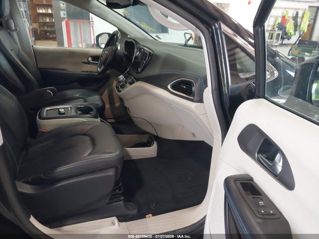 45729430 :رقم المزاد ، 2C4RC1BG7MR592944 vin ، 2021 Chrysler Pacifica Touring L مزاد بيع