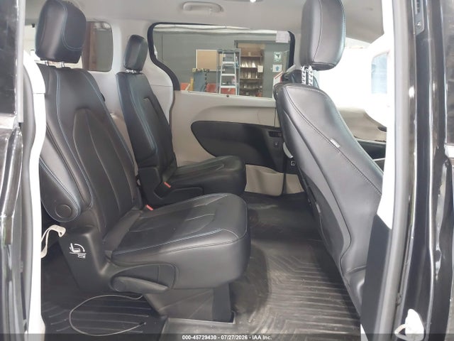 45729430 :رقم المزاد ، 2C4RC1BG7MR592944 vin ، 2021 Chrysler Pacifica Touring L مزاد بيع
