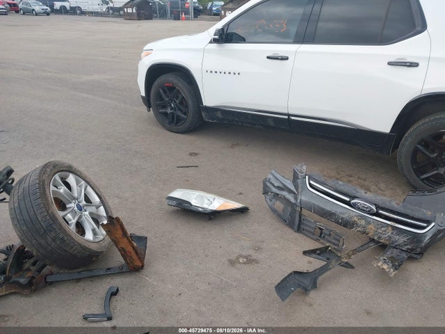 45729475 :رقم المزاد ، 1FMCU0J90FUA68648 vin ، 2015 Ford Escape Titanium مزاد بيع