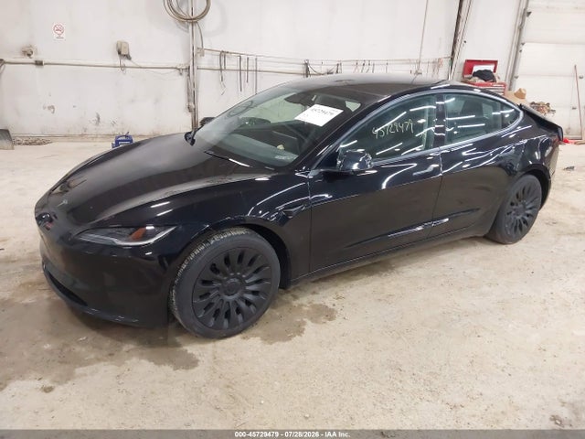Tesla Model 3 Long Range Dual Motor All-wheel Drive 2024 5YJ3E1EBXRF740250 Image 2