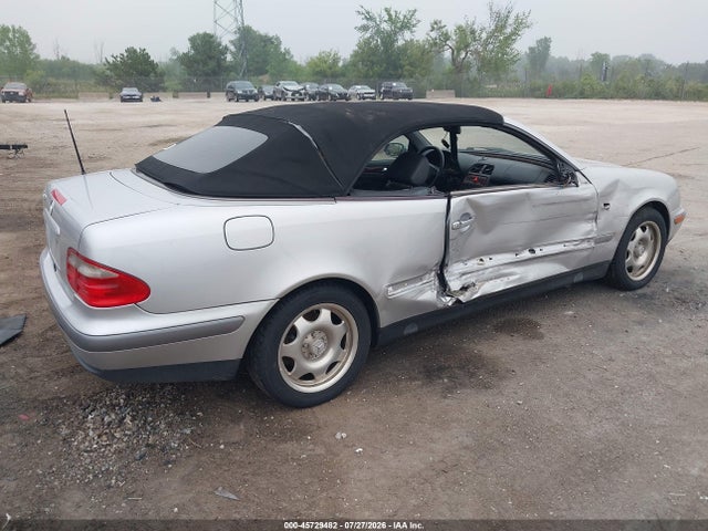 1999 Mercedes-benz Clk 320 მანქანა იყიდება აუქციონზე, vin: WDBLK65G4XT009422, აუქციონის ნომერი: 45729482
