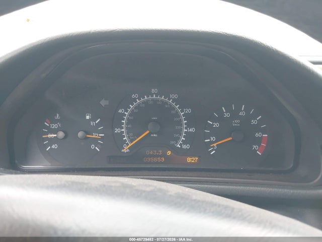 1999 Mercedes-benz Clk 320 მანქანა იყიდება აუქციონზე, vin: WDBLK65G4XT009422, აუქციონის ნომერი: 45729482