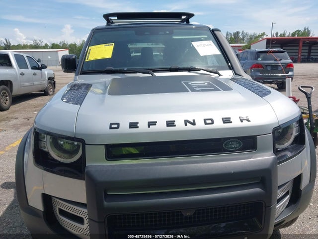 Продажа на аукционе авто 2023 Land Rover Defender 110 S, vin: SALEJEEX8P2123686, номер лота: 45729496