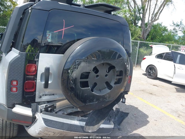 Продажа на аукционе авто 2023 Land Rover Defender 110 S, vin: SALEJEEX8P2123686, номер лота: 45729496