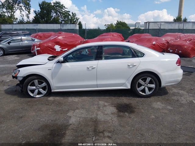 2015 Volkswagen Passat 1.8t Limited Edition მანქანა იყიდება აუქციონზე, vin: 1VWAT7A38FC114698, აუქციონის ნომერი: 45729513