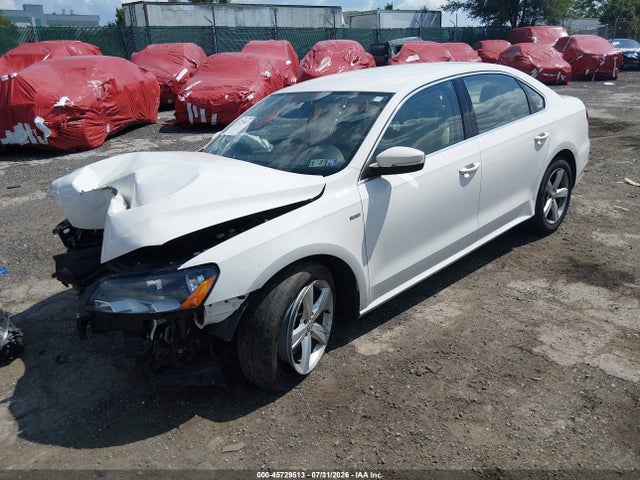 2015 Volkswagen Passat 1.8t Limited Edition მანქანა იყიდება აუქციონზე, vin: 1VWAT7A38FC114698, აუქციონის ნომერი: 45729513