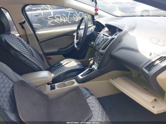 2014 Ford Focus Se მანქანა იყიდება აუქციონზე, vin: 1FADP3F29EL164317, აუქციონის ნომერი: 45729527