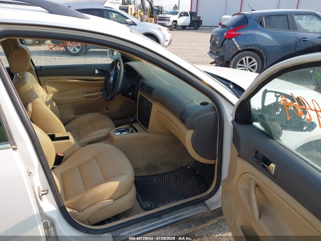 45729534 :رقم المزاد ، WVWND63B34E211213 vin ، 2004 Volkswagen Passat Gl مزاد بيع
