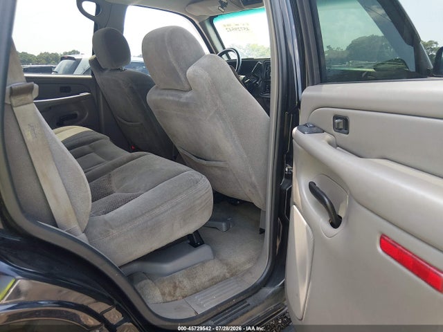 2004 Chevrolet Tahoe Ls მანქანა იყიდება აუქციონზე, vin: 1GNEC13V74R151369, აუქციონის ნომერი: 45729542