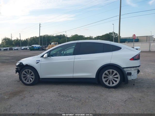 Tesla Model X 100d/75d/90d 2017 5YJXCDE28HF068325 Image 14