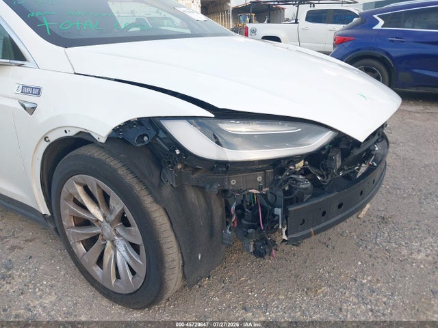 Tesla Model X 100d/75d/90d 2017 5YJXCDE28HF068325 Image 23