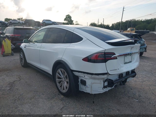 Tesla Model X 100d/75d/90d 2017 5YJXCDE28HF068325 Image 3
