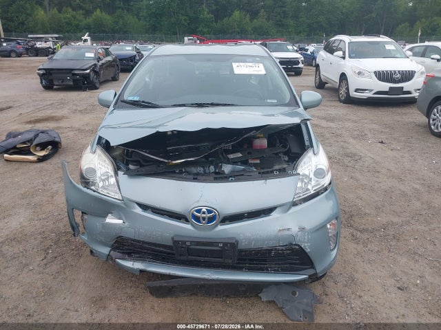 Toyota Prius Three 2015 JTDKN3DU4F1886898 Image 13