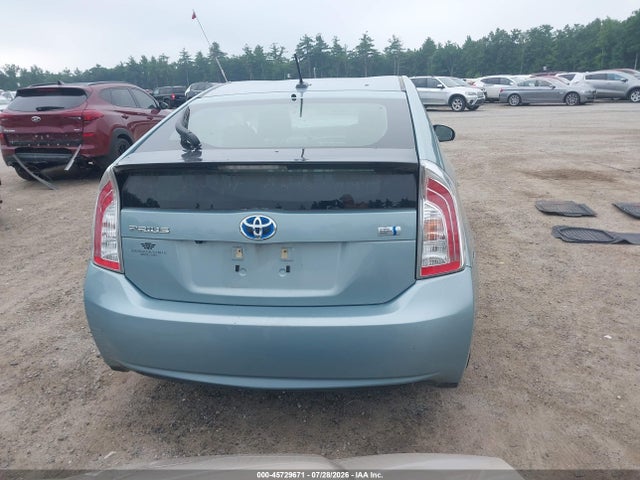 Toyota Prius Three 2015 JTDKN3DU4F1886898 Image 17