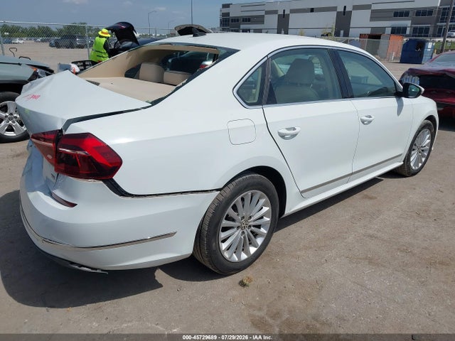 2017 Volkswagen Passat 1.8t Se მანქანა იყიდება აუქციონზე, vin: 1VWBT7A32HC021005, აუქციონის ნომერი: 45729689