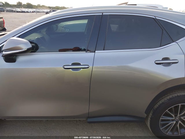 2022 Lexus Nx 250 Premium მანქანა იყიდება აუქციონზე, vin: 2T2GDCAZ9NC002940, აუქციონის ნომერი: 45729699