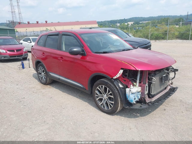 Продаж на аукціоні авто 2018 Mitsubishi Outlander Es, vin: JA4AD2A32JZ048622, номер лоту: 45729726