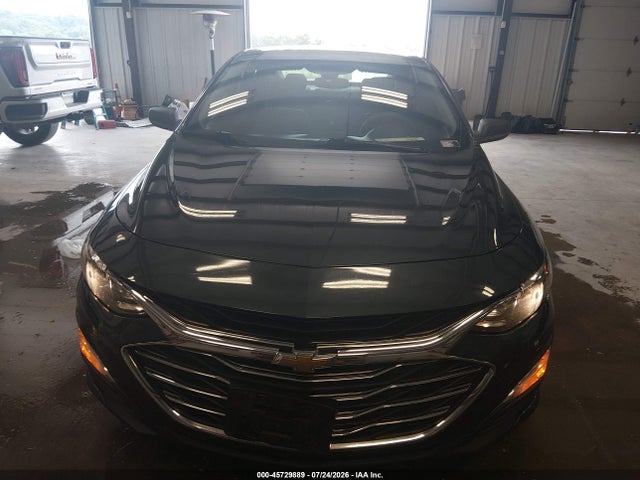 1G1ZC5ST0MF002457 Chevrolet Malibu Fwd 1fl