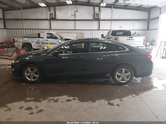 1G1ZC5ST0MF002457 Chevrolet Malibu Fwd 1fl