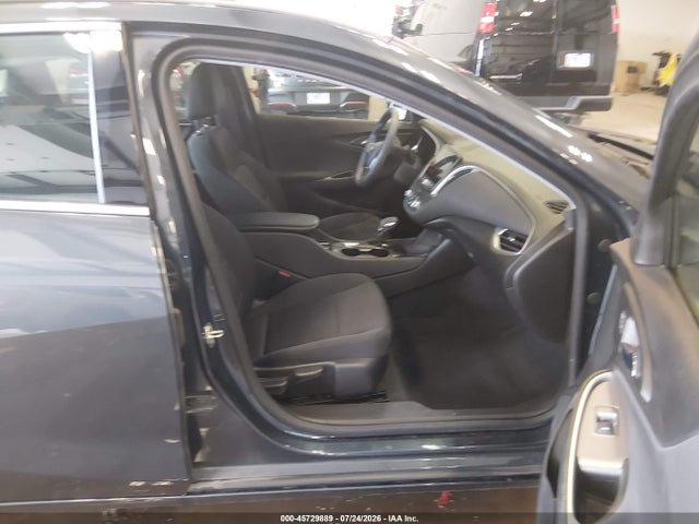1G1ZC5ST0MF002457 Chevrolet Malibu Fwd 1fl