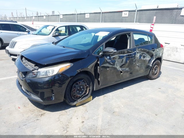 KIA FORTE LX 2018 KNAFK5A86J5773126 Image 2