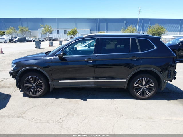 3VV2B7AX4JM113117 Volkswagen Tiguan 2.0t Se/2.0t Sel