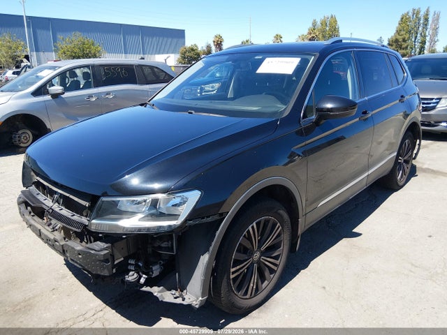 3VV2B7AX4JM113117 Volkswagen Tiguan 2.0t Se/2.0t Sel
