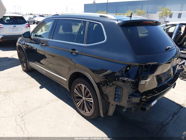 3VV2B7AX4JM113117 Volkswagen Tiguan 2.0t Se/2.0t Sel
