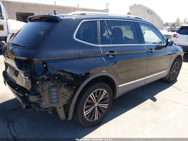 3VV2B7AX4JM113117 Volkswagen Tiguan 2.0t Se/2.0t Sel