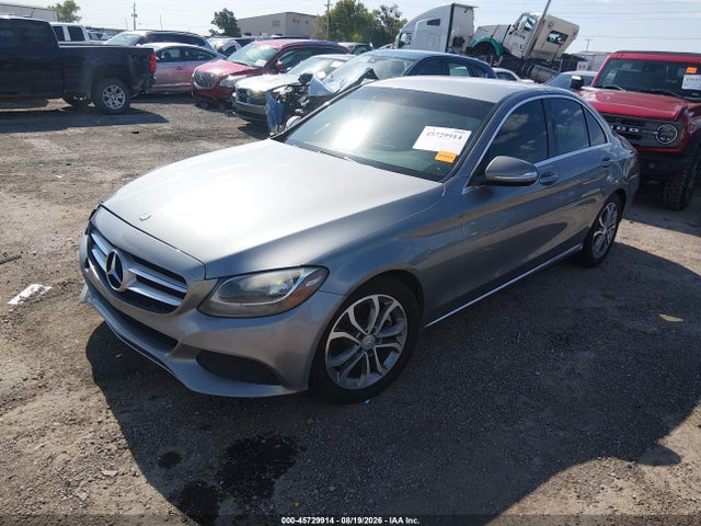 45729914 :رقم المزاد ، 55SWF4JB8FU065462 vin ، 2015 Mercedes-benz C 300 مزاد بيع
