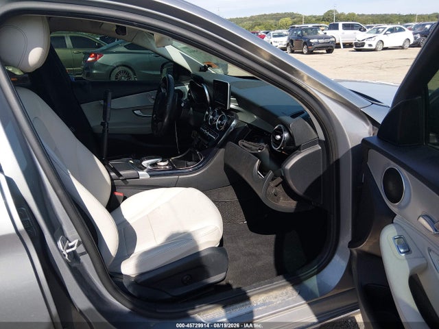 45729914 :رقم المزاد ، 55SWF4JB8FU065462 vin ، 2015 Mercedes-benz C 300 مزاد بيع