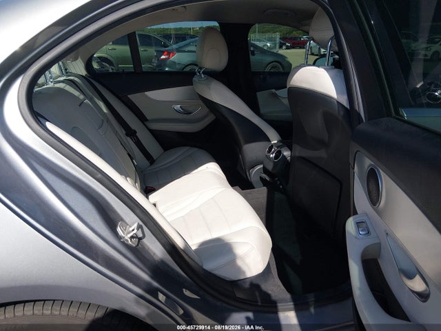 45729914 :رقم المزاد ، 55SWF4JB8FU065462 vin ، 2015 Mercedes-benz C 300 مزاد بيع