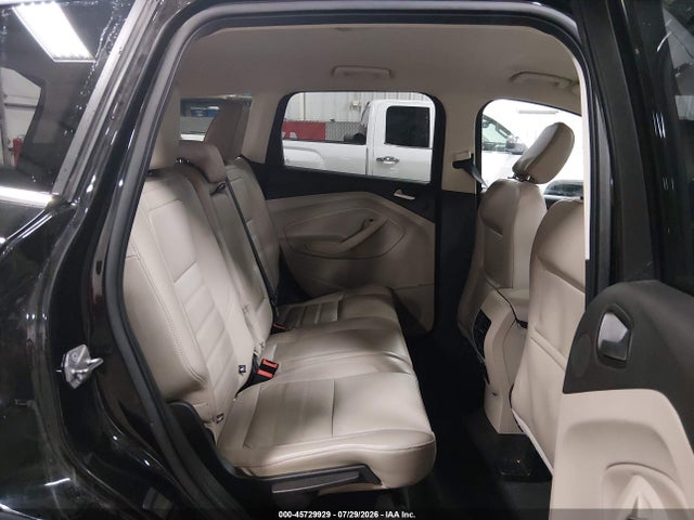 45729929 :رقم المزاد ، 1FMCU9J99KUC28945 vin ، 2019 Ford Escape Titanium مزاد بيع