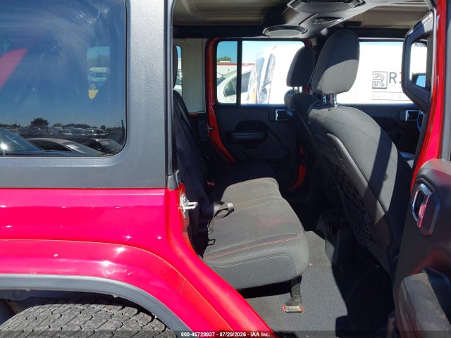 1C4HJXFG8JW128126 Jeep Wrangler Unlimited Rubicon 4x4