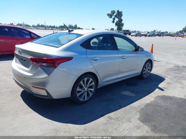 Hyundai Accent Limited 2019 3KPC34A36KE054949 Image 4