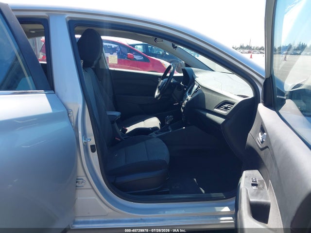 Hyundai Accent Limited 2019 3KPC34A36KE054949 Image 5