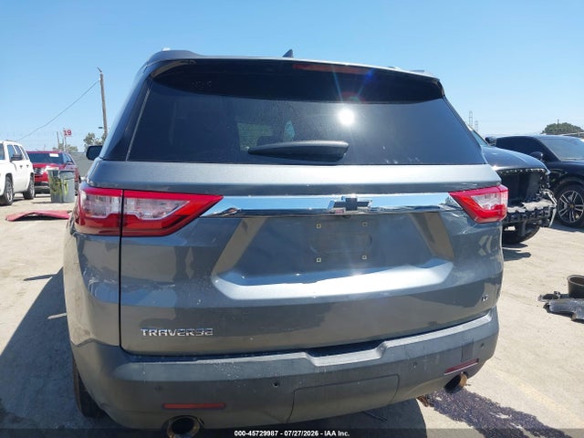 1GNERGKW0JJ134256 Chevrolet Traverse Lt Cloth