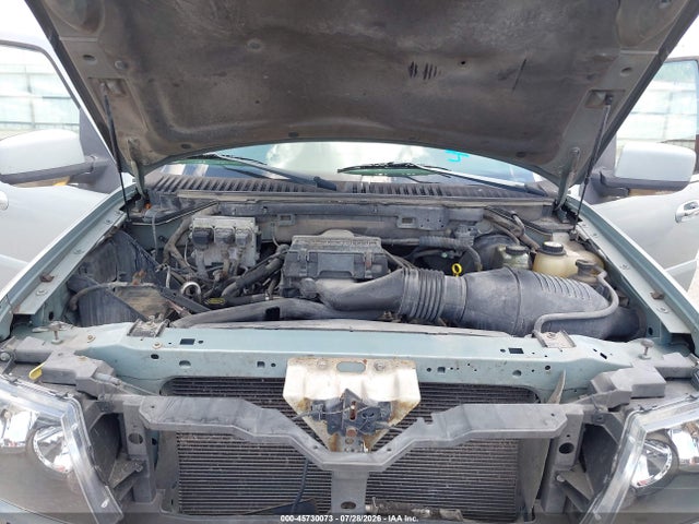 45730073 :رقم المزاد ، 5LMFU27545LJ12617 vin ، 2005 Lincoln Navigator مزاد بيع