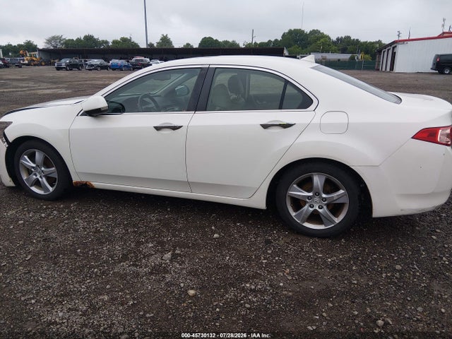 45730132 :رقم المزاد ، JH4CU2F64BC012306 vin ، 2011 Acura Tsx 2.4 مزاد بيع