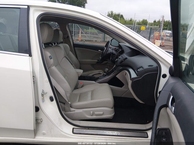 45730132 :رقم المزاد ، JH4CU2F64BC012306 vin ، 2011 Acura Tsx 2.4 مزاد بيع