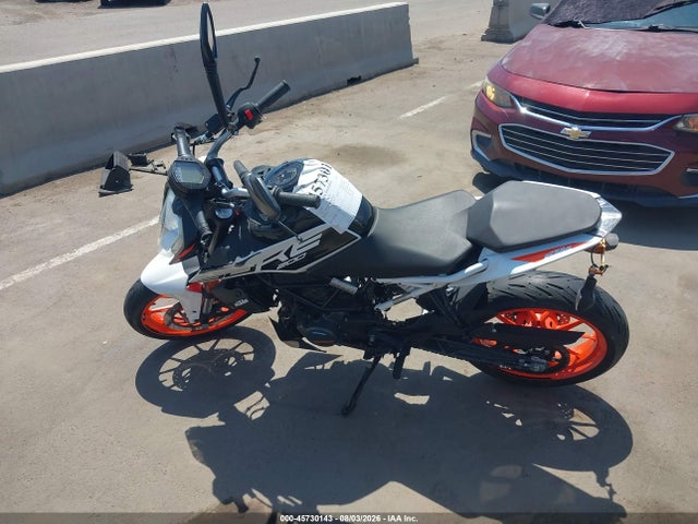 KTM 200 Duke 2020 MD2JPC409LC018084 Image 13