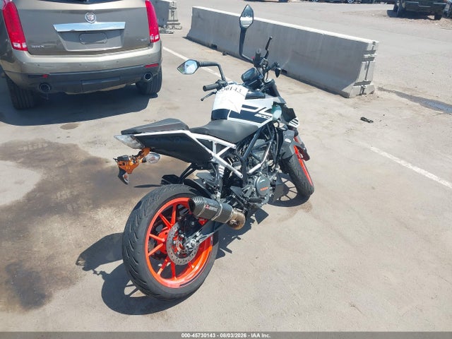 KTM 200 Duke 2020 MD2JPC409LC018084 Image 4