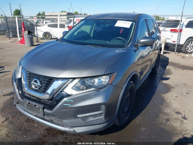 Nissan ROGUE S 2017 JN8AT2MT1HW138218 Image 2