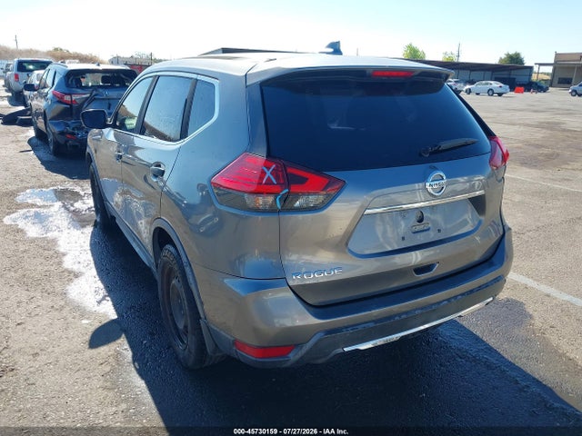 Nissan ROGUE S 2017 JN8AT2MT1HW138218 Image 3