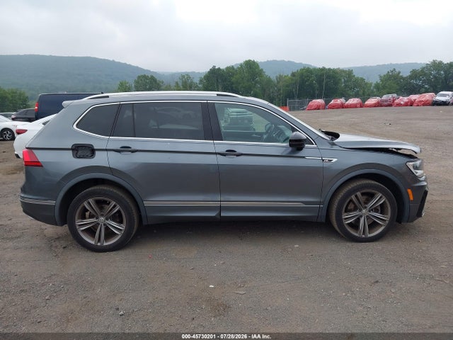 2018 Volkswagen Tiguan 2.0t Se/2.0t Sel მანქანა იყიდება აუქციონზე, vin: 3VV3B7AX6JM155969, აუქციონის ნომერი: 45730201