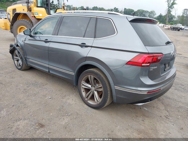 2018 Volkswagen Tiguan 2.0t Se/2.0t Sel მანქანა იყიდება აუქციონზე, vin: 3VV3B7AX6JM155969, აუქციონის ნომერი: 45730201
