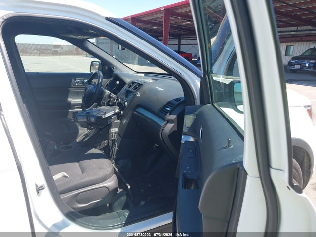 Ford Utility Police Interceptor 2017 1FM5K8AR8HGE25914 Image 5