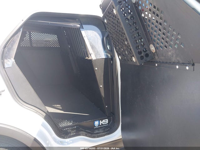 Ford Utility Police Interceptor 2017 1FM5K8AR8HGE25914 Image 8