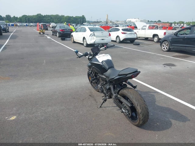 Yamaha MT07 2024 JYARM32E1RA011985 Image 3